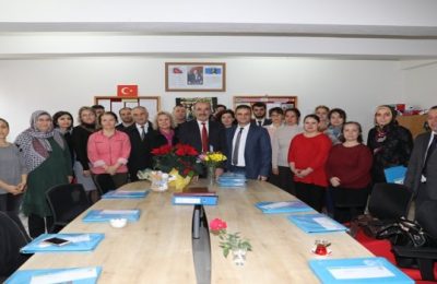 BAŞKAN TÜRKYILMAZ’DAN ÖĞRETMENLERE HEDİYELİ KUTLAMA