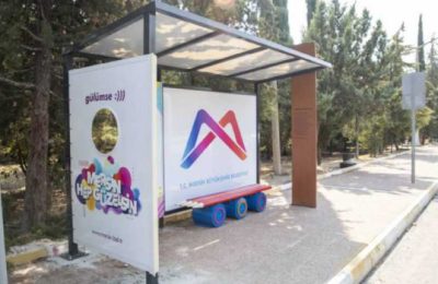 Mersin Büyükşehirden Temalı Otobüs Durakları