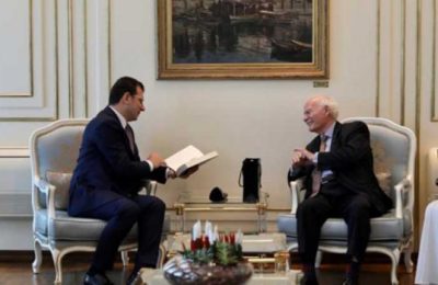 BAŞKAN İMAMOĞLU, FATİHİN TABLOSUNU OSMANLI HANEDANI FERTLERİYLE BULUŞTURDU