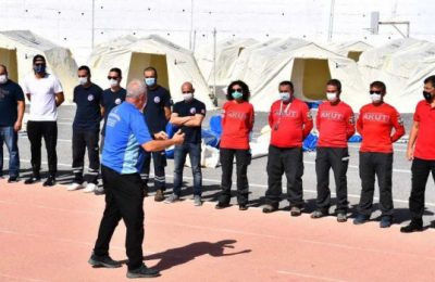 İzmir gönüllüleri doğal afetlere hazırlanıyor