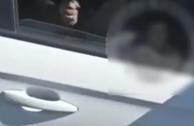 Eşinin evini kurşunlayan kocanın trafikte bıçaklı tartışma görüntüleri ortaya çıktı